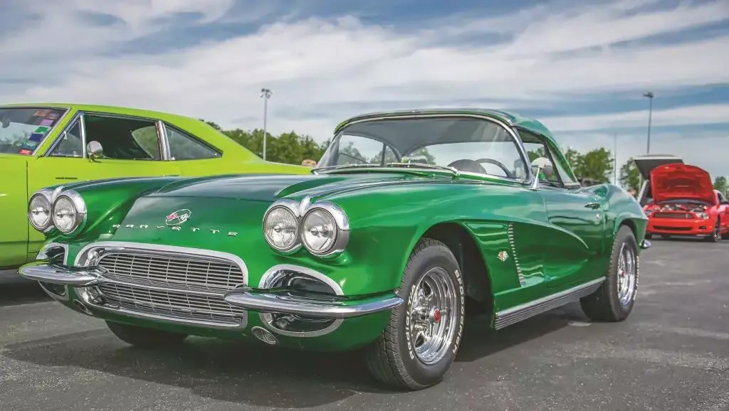 Click to Enlarge-Esc to Close Corvette Generations/C1/C1 1962 corvette chevy green.jpg